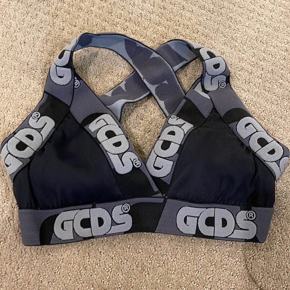 GCDS Sports Bra with Box- EUC only worn once. Small- medium size
